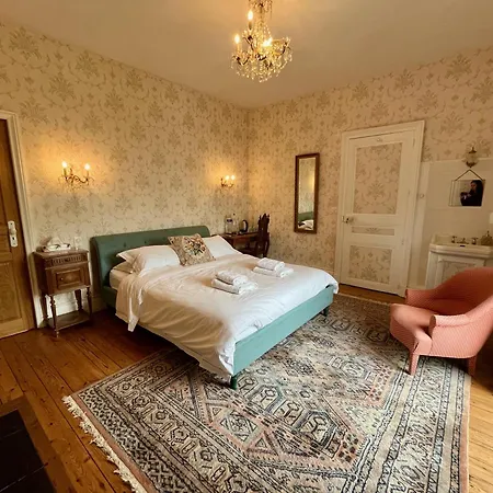 La Source فندق مبيت وإفطار