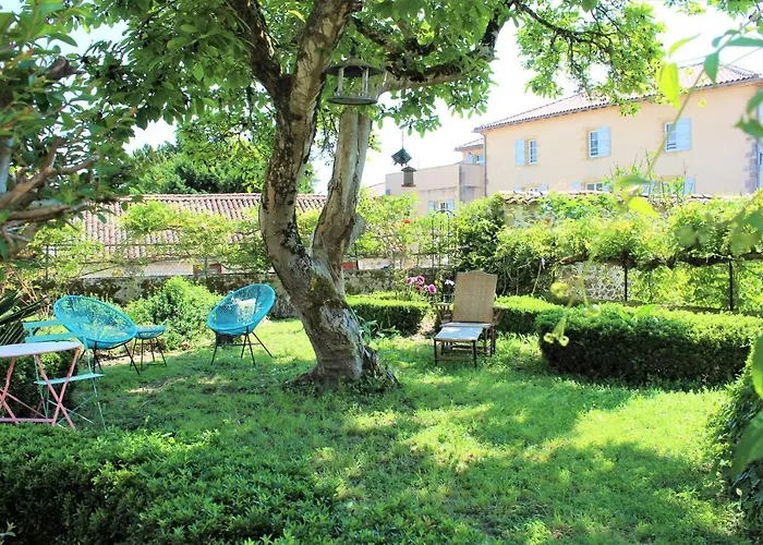 La Source Alojamento de Acomodação e Pequeno-almoço Availles-Limouzine