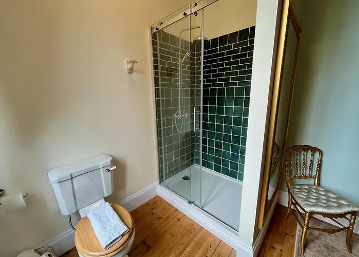 Alojamento de Acomodação e Pequeno-almoço La Source 3*