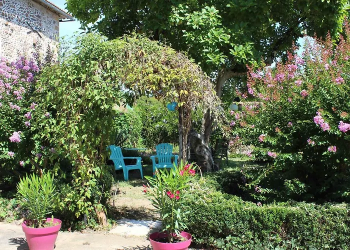 La Source Alojamento de Acomodação e Pequeno-almoço Availles-Limouzine